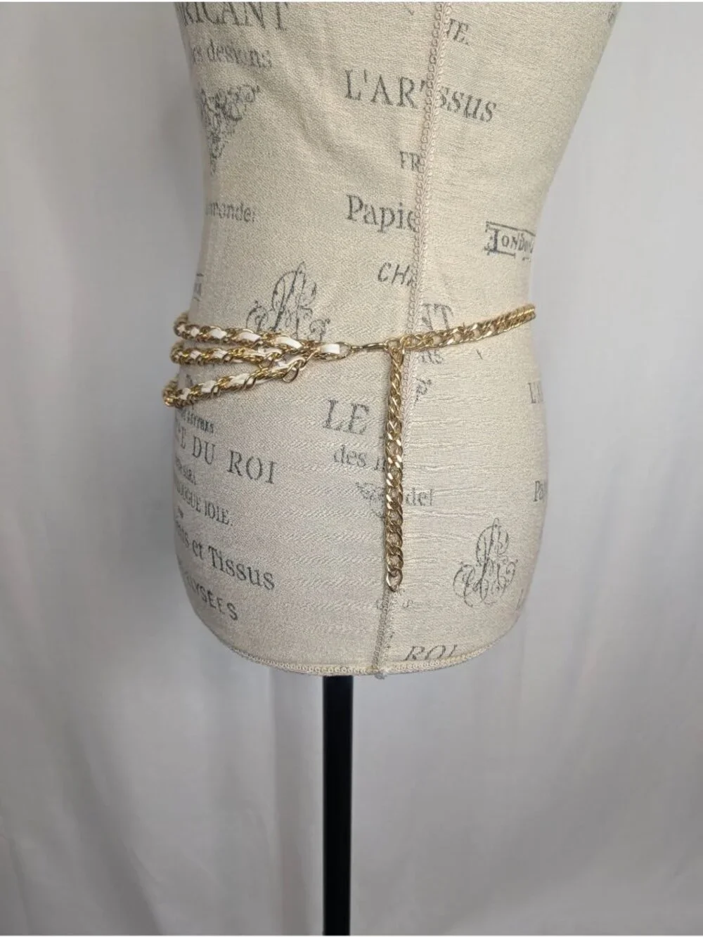 Vintage 90s Gold Chain Belt Small Medium White